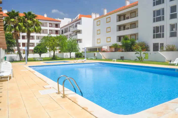 Piscina do complexo